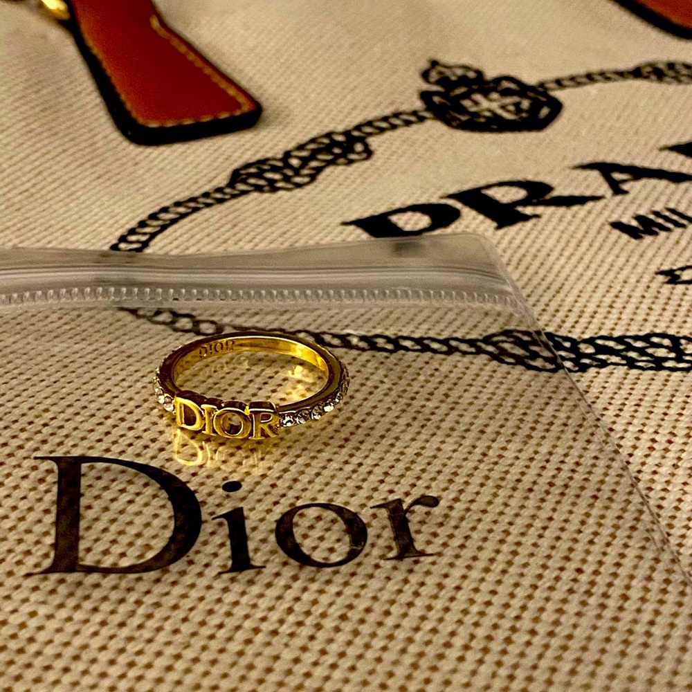 Dior (R) evolution Ring